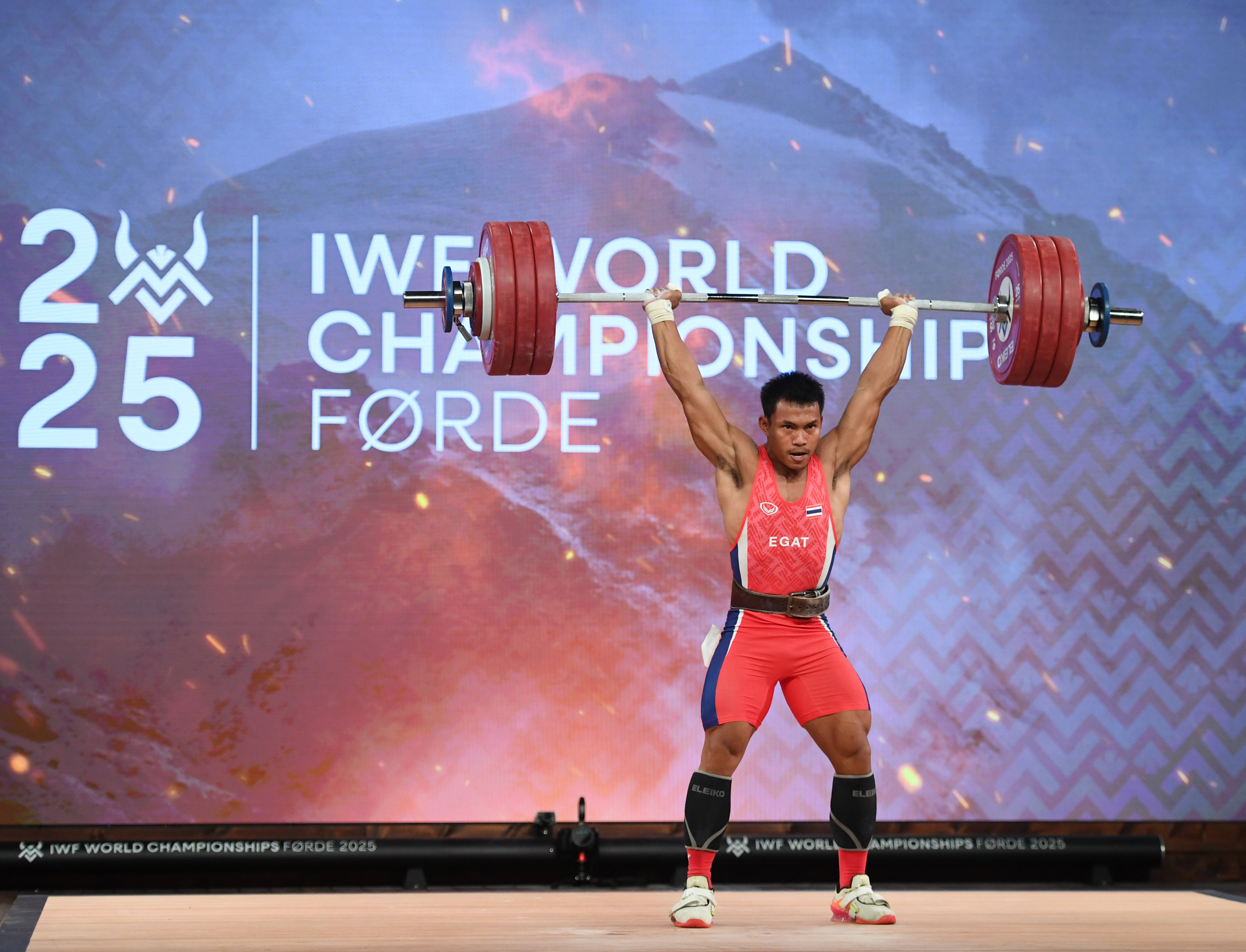 开云体育vip注册-土耳其举重选手在比赛中夺得金牌